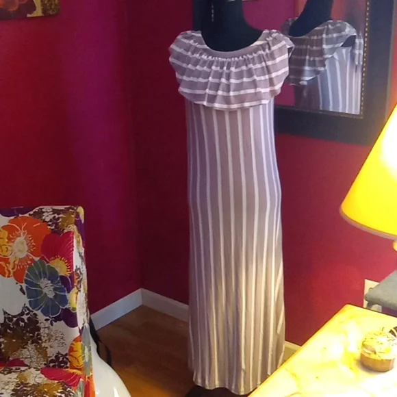 Exist | Dresses | Nwt Exist Maxi Dress | Poshmark
